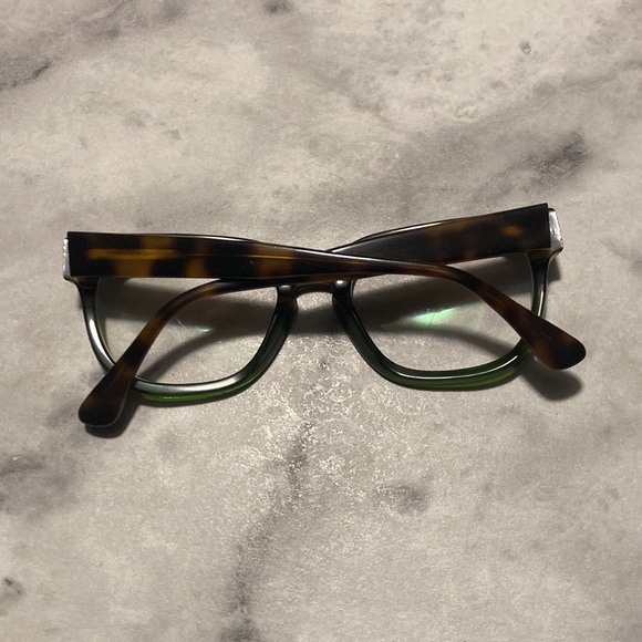 SEE - Picture 6 of 16